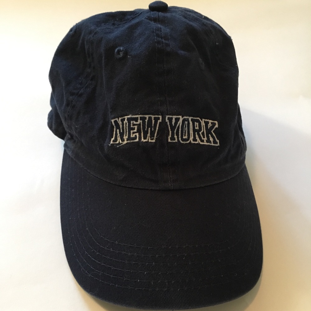 Brandy Melville “New York” cap